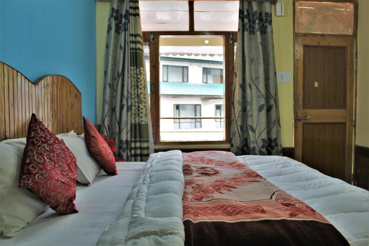 Hotel New Royal Manali (Himachal Pradesh) Bagian luar foto